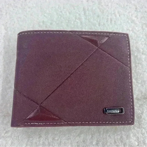 Classic Men’s  Bifold Wallet - Brown - Picture 1 of 6
